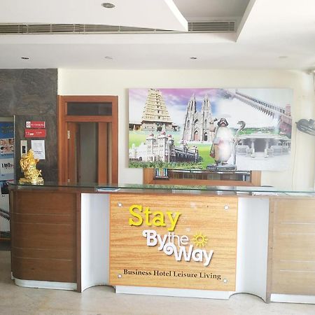 Hotel Stay By The Way Mysore Bagian luar foto
